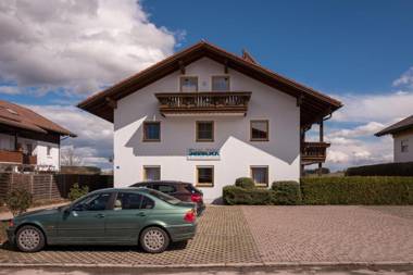 Ferienwohnungen Chiemgauer Seenglück