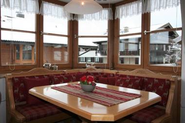 Alpenflair Ferienwohnungen Whg 201 "Doris"