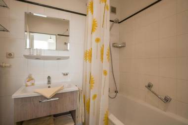 3 Sterne Komfortable Ferienwohnung mit einem Traum Blick zu den Bergen Sauna Spielzimmer Küche Garage 27