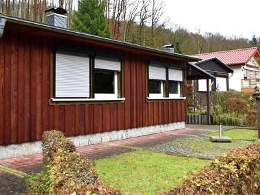 Cosy bungalow in the Südharz region with private terrace and a fantastic view