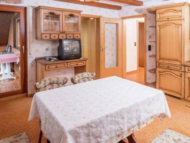 Spacious apartment in the Black Forest in a quiet residential area with private balcony