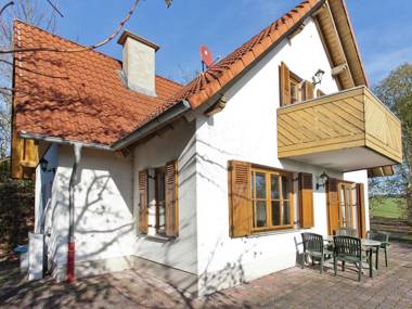 Holiday home in the Knüllgebirge with balcony garden and lovely view