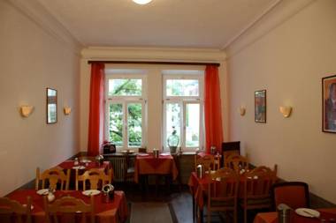 Hotel Pension Schmellergarten