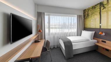 Holiday Inn Munich - Leuchtenbergring an IHG Hotel