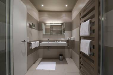 MOMA1890 Boutique Hotel