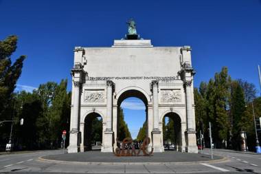 Hotel-Pension am Siegestor