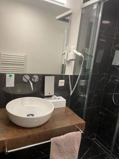 Outlet Hotel