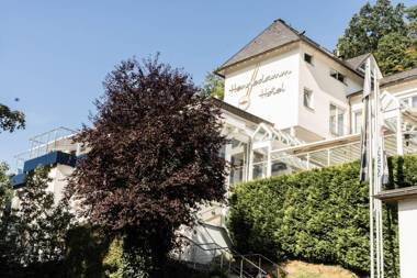 Hennedamm Hotel
