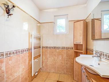 Attractive Holiday Home In Medebach with Barbecue