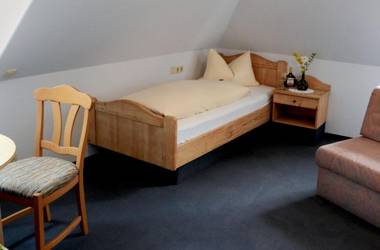 Gasthof Hotel Weinbau "Zum Goldenen Ochsen"