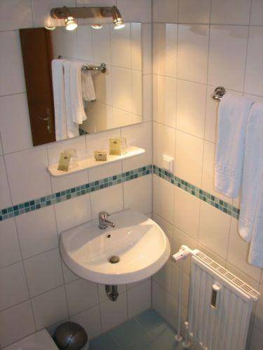 Rheinauer Hof - bed & breakfast