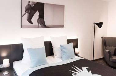 Mood contemporary living