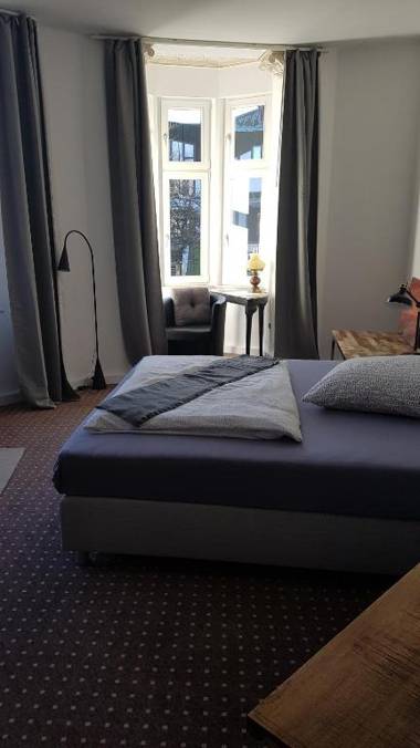 Schillers Hotel & Café - GARNI -