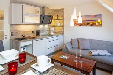 Carlotta s Beachroom