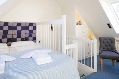 Carlotta s Beachroom