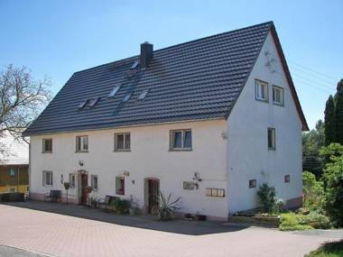 Ferienwohnung-Ritscher-in-Lichtenhain-1