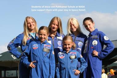 Space Hotel im Campus der JvP Schule