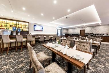 Best Western Plus Royal Suites