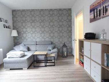 Ferienwohnungen "Kajüte Leer" 15199