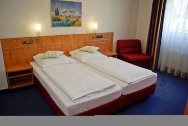 Airport BusinessHotel Köln