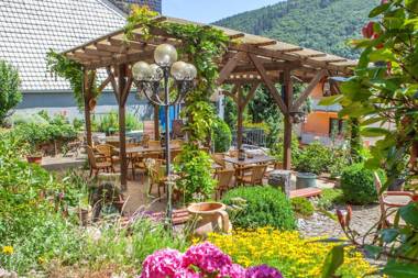 Weinhotel Hubertus Garni