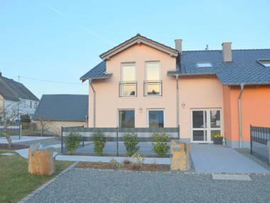 Beautiful high quality apartment with private terrace centrally in the Eifel