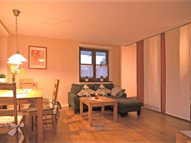 Cosy apartment with private garden in Brachthausen in the Sauerland