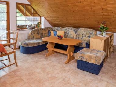 Charming Apartment in Regelsbach with Balcony near City Centre