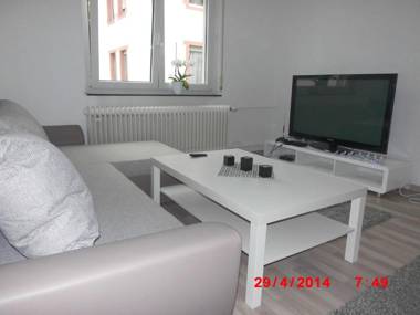 Frankfurt Airport & Fair Apartment