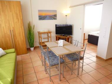 Ferienwohnungen Kellenhusen Waldstraße 15