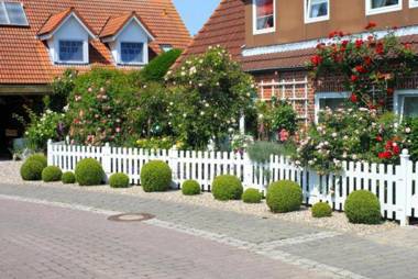 Kirchweg 10 Rosengarten