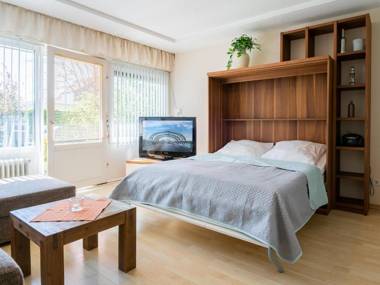 Waldstraße 8 Wohnung 1