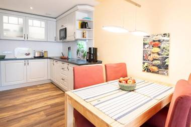 Waldstraße 8 Wohnung 2