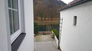 Cafe Altmühl Ferienwohnungen Gästehaus Krimhilde direkt am Wasser