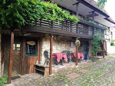 1463 Apartmenthaus