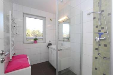 F-1072 Haus am Strand FeWo 04 strandnah Balkon Meerblick