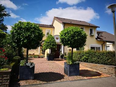 DAS KLEINE HOTEL IPHOFEN Iphofens kleines Secret