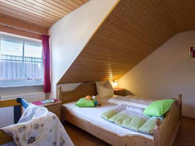 Obst- und Ferienhof Gomeringer