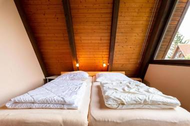 Ferienwohnpark Immenstaad am Bodensee Nurdachhaus Typ 8 NDW 080