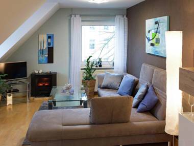 High-quality apartment lovingly furnished with balcony and garage