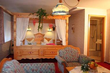 Land-gut-Hotel Höhengasthof Adler