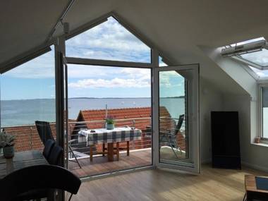 Meeresblick-Deck-44-Haus-3-WE-44