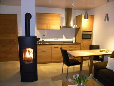 Haus unter den Eichen