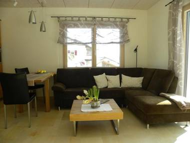 Haus unter den Eichen