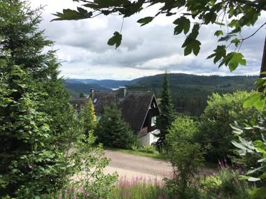 Berghaus Feldberg "Titiseeblick" in Bärental