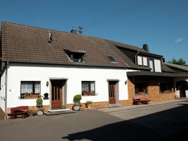 Dazzling Holiday Home in Hellenthal with Sauna