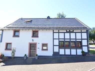 Beautiful and very comfortable detached holiday home in pretty and peaceful surroundings