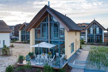 Ostsee - Reetdachhaus Nr 42 "Waterkant" im Strand Resort