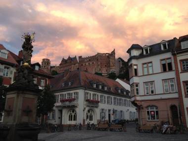 Lotte - The Backpackers