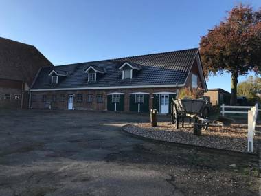 Skandinavische Ferienwohnung auf Gut Bennewohld JH